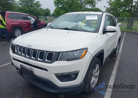 2021 Jeep Compass Latitude 4X4 z USA, uszkodzony, nr VIN 3C4NJDBB6MT537568